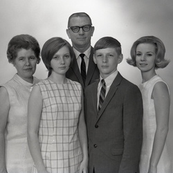 2161- Wilton Browne Family May 23 1968