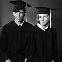2186-LHS Graduates June 2 1968