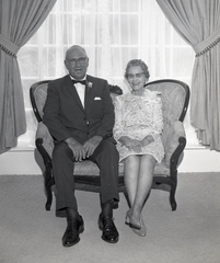 2212- Mr. and Mrs. W W Brock 50th Anniversary, July 7, 1968