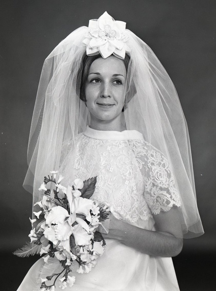 2218- Linda Robinson wedding dress. July 17, 1968