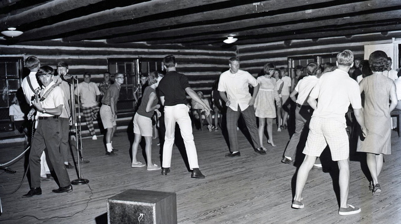 2039/C- Teen Town Dance, July 1967