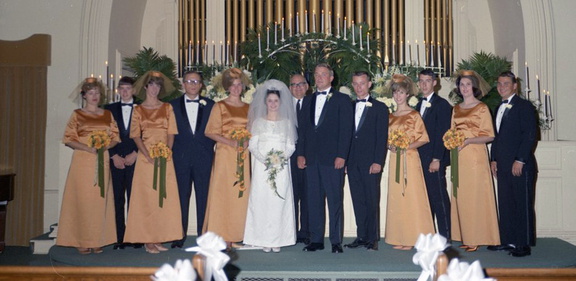 2266- Melanie Craycraft Thomas Wells wedding, October 6, 1968