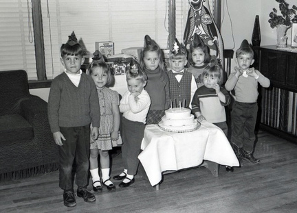 2327- Birthday party for Timmy Deason, December 14, 1968
