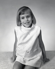 2481- Joan Neil children, May 27, 1969