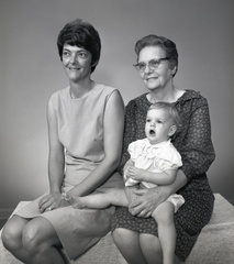 2501- Betty Ann Butler mother and daughter, June 21, 1969