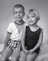 2510- John Price children, July 5, 1969