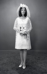 2539- Melissa Winn, wedding dress, August 20, 1969