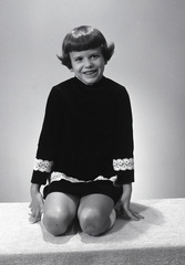 2558- Inez Harris sister's daughter Suzie, September 14, 1969