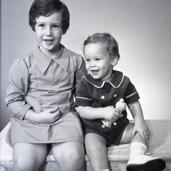 2620- Judy Jordans children December 11 1969