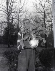 2640- John Ramsey large turnip, December 30, 1969