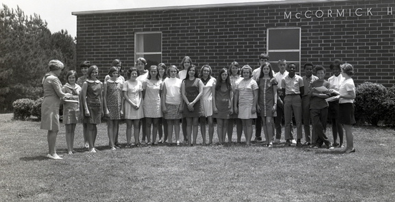 2729- Award Entrants at MHS, May 12, 1970