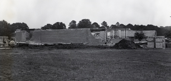 2752- De La Howe cafeteria construction, May 29, 1970