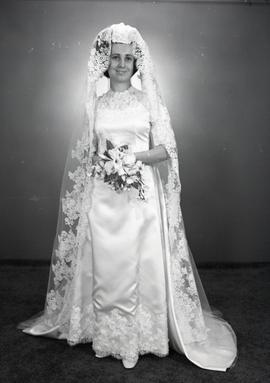 3966- Patsy Miner wedding dress, March 17, 1971