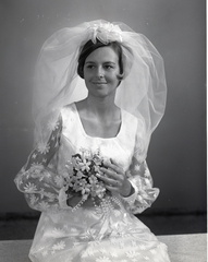 4007- Francis Steed wedding dress, Lincolnton, May 5, 1971