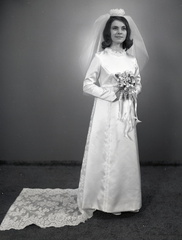 4035- Sherry Goldman wedding dress, June 7, 1971