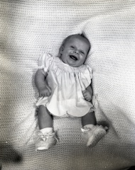 4093- Judy Brown's baby, September 11, 1971