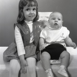 4150- Janice Reynold s children November 25 1971