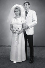 4162- Debra O'Neal and Husband, December 8, 1971