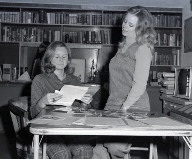 4163- MHS Yearbook editor and advisor, December 8, 1971