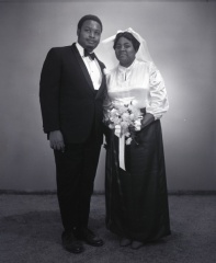 4184- Mr and Mrs Claude Searles, January 8, 1972