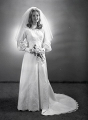 4213- Barbara White wedding dress, February 12, 1972