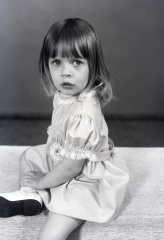 4272- Ann White's children, April 28, 1972
