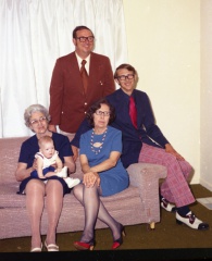 4309- 5 Generations of R E Flanigan family, June 18, 1972