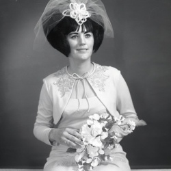 4962 Liz Parks wedding dress 24 April 1976
