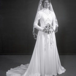 5098 Sandra Cameron wedding dress 25 February 1978