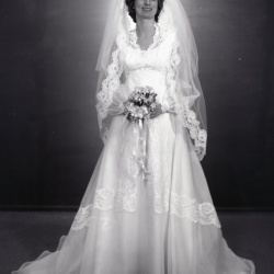 5219 Edith Parnell wedding dress 31 March 1980