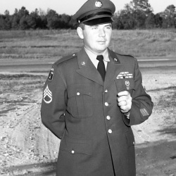 M146 SGT C E Willis Bot 11 9 1958