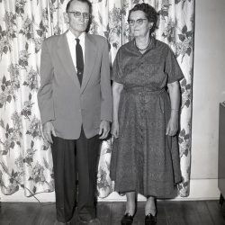 M159 Mr and Mrs Moody Wright Lincolnton 6 December 1958
