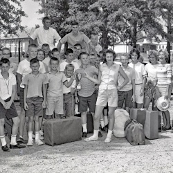 M552 4-H'ers return from camp August 1962