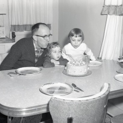 M570 McCracken family photos December 1962