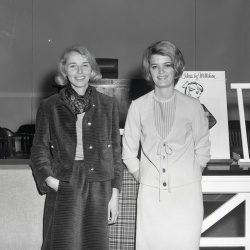 M638 November 1965 News Photos