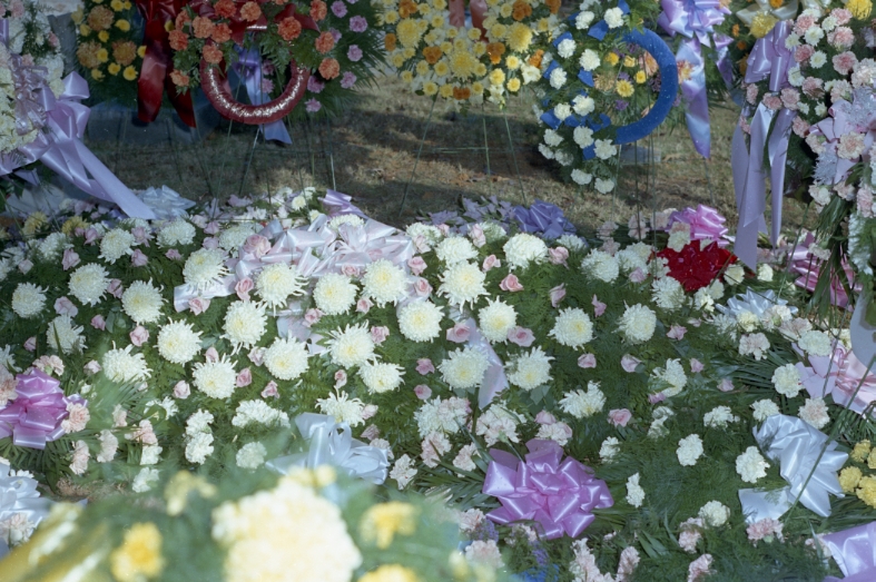 4182- Mrs J L Bracknell graveside flowers, December 26, 1971